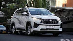 Baterai Mobil Toyota Innova Zenix Bergaransi 8 Tahun, Yuk Cek Detail Harganya