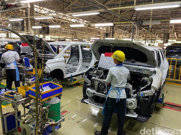 300 Juta Unit Mobil Toyota Beredar di Bumi, Ini Mobil yang Paling Banyak