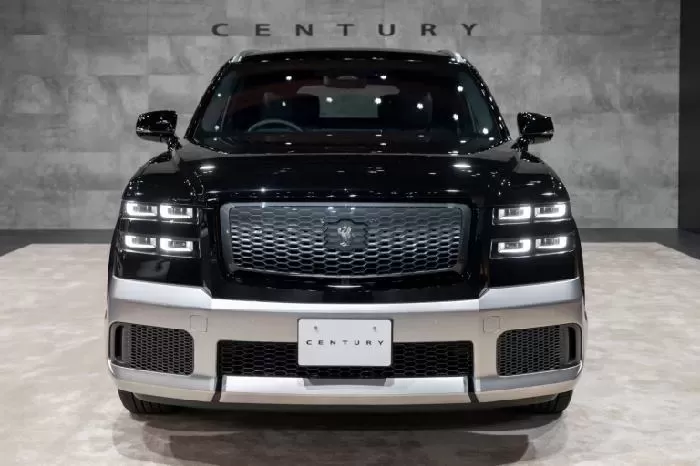 Toyota Century SUV: Kemewahan Khas Jepang yang Tanding Rolls-Royce
